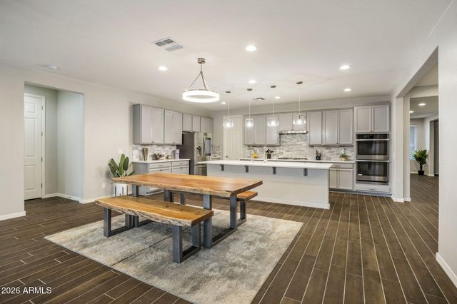 12515 W TUCKEY Lane, Glendale, AZ 85307