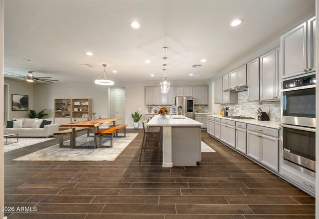 12515 W TUCKEY Lane, Glendale, AZ 85307