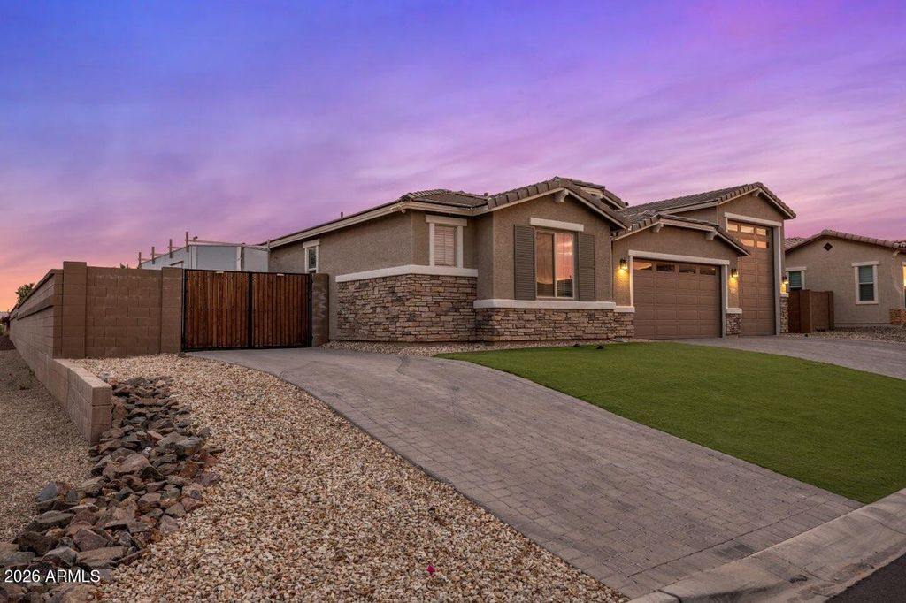 12515 W TUCKEY Lane, Glendale, AZ 85307 — photo 2