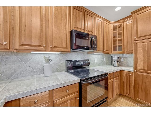 1624 Golden Bear Dr, Longmont, CO 80504