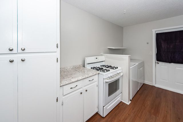 1520 N Avalon Circle, Charleston, SC 29407