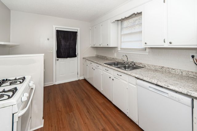 1520 N Avalon Circle, Charleston, SC 29407