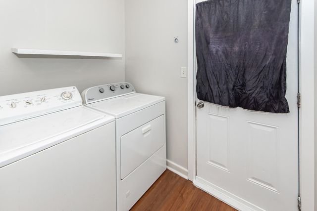 1520 N Avalon Circle, Charleston, SC 29407