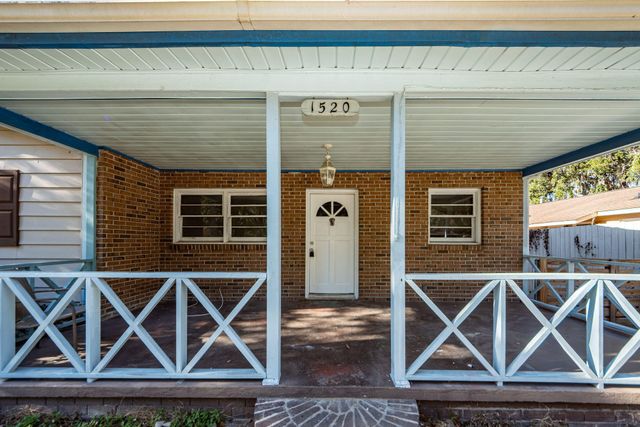 1520 N Avalon Circle, Charleston, SC 29407