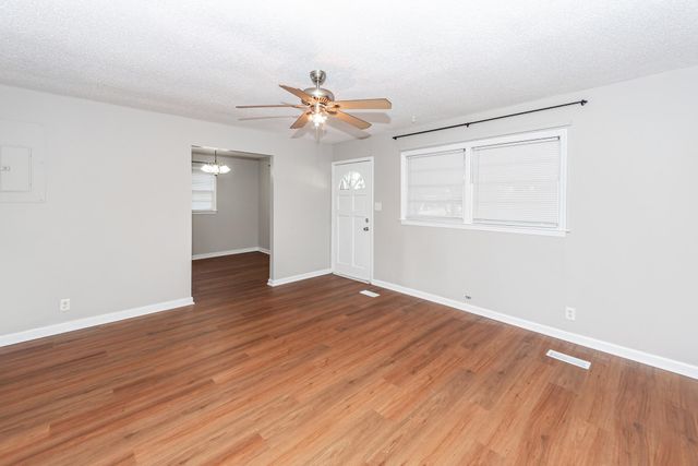 1520 N Avalon Circle, Charleston, SC 29407