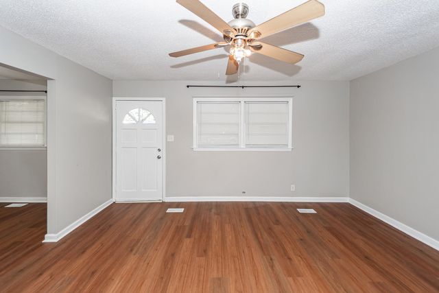 1520 N Avalon Circle, Charleston, SC 29407