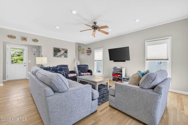 1616 E Dolphin Drive, Oak Island, NC 28465