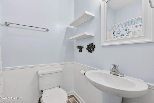 1616 E Dolphin Drive, Oak Island, NC 28465