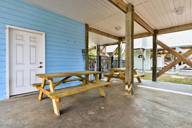 1616 E Dolphin Drive, Oak Island, NC 28465