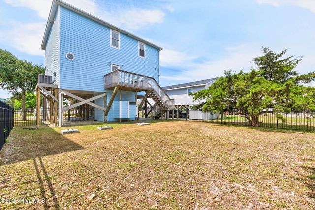 1616 E Dolphin Drive, Oak Island, NC 28465