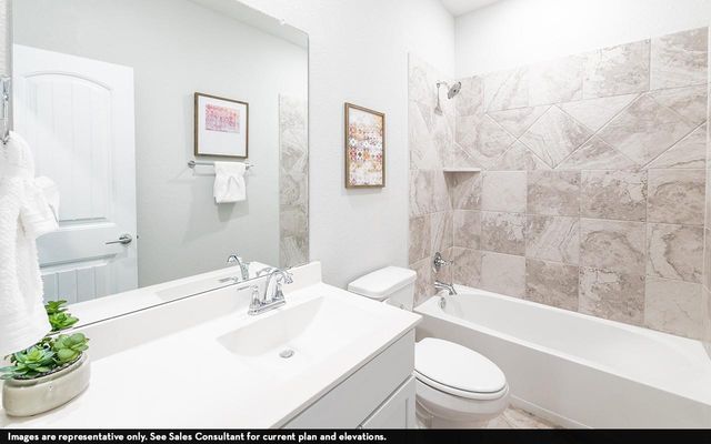 1051 Lakeland Circle, Rosharon, TX 77583