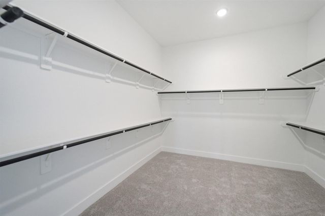 1051 Lakeland Circle, Rosharon, TX 77583