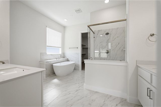 1051 Lakeland Circle, Rosharon, TX 77583