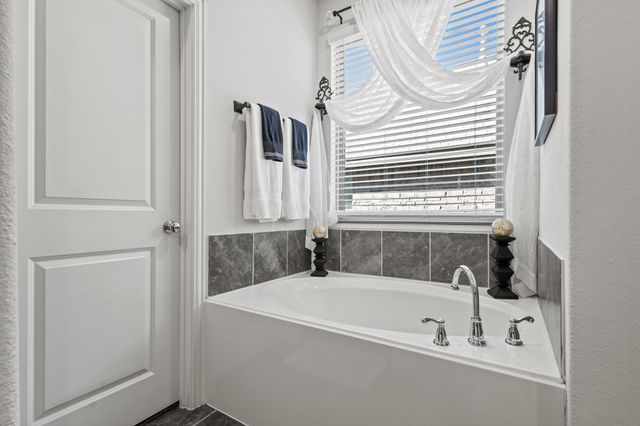 4220 Calla Drive, Forney, TX 75126