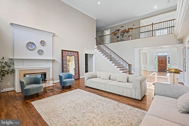 1411 WOODHURST BLVD, Mclean, VA 22102