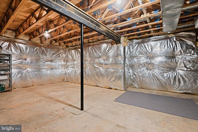 1411 WOODHURST BLVD, Mclean, VA 22102