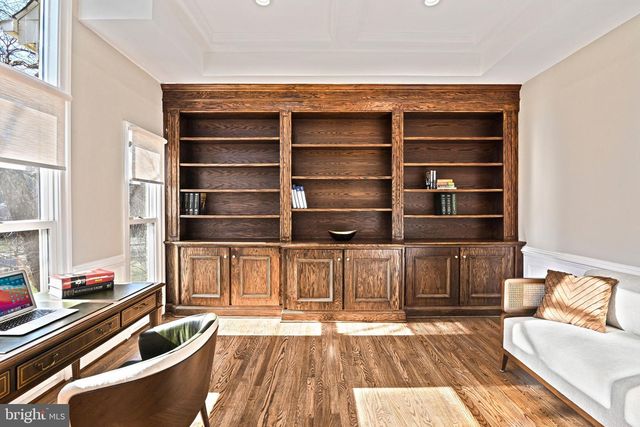 1411 WOODHURST BLVD, Mclean, VA 22102