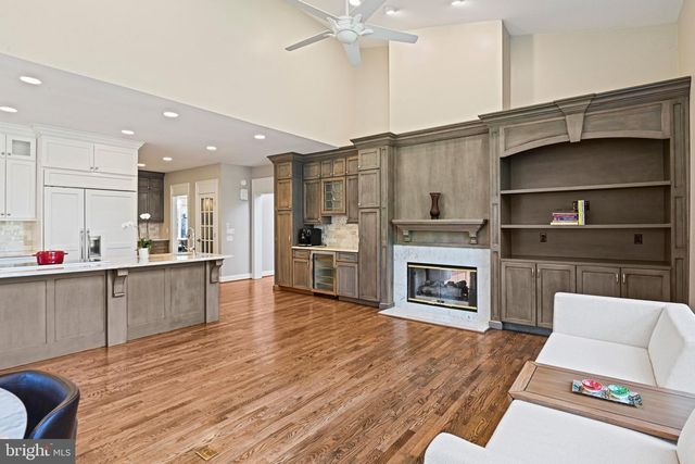 1411 WOODHURST BLVD, Mclean, VA 22102