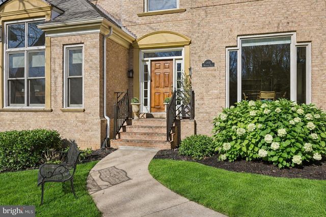 1411 WOODHURST BLVD, Mclean, VA 22102