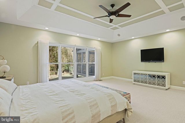 1411 WOODHURST BLVD, Mclean, VA 22102