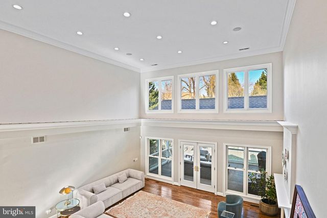 1411 WOODHURST BLVD, Mclean, VA 22102