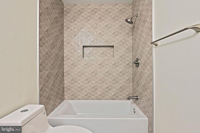 1411 WOODHURST BLVD, Mclean, VA 22102