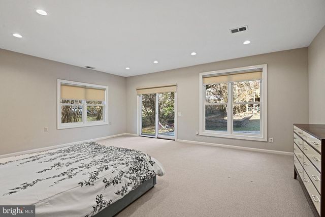 1411 WOODHURST BLVD, Mclean, VA 22102