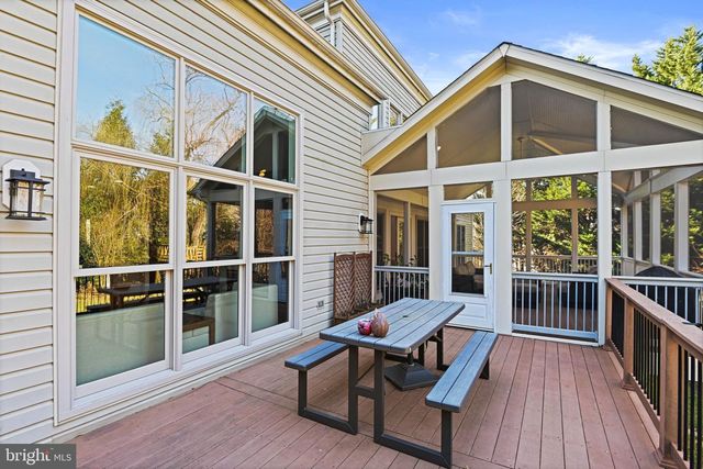 1411 WOODHURST BLVD, Mclean, VA 22102