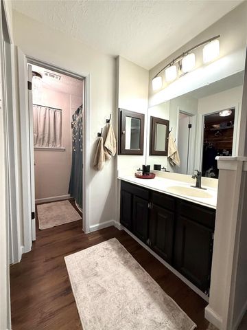 15226 Stradbrook Drive, Houston, TX 77062