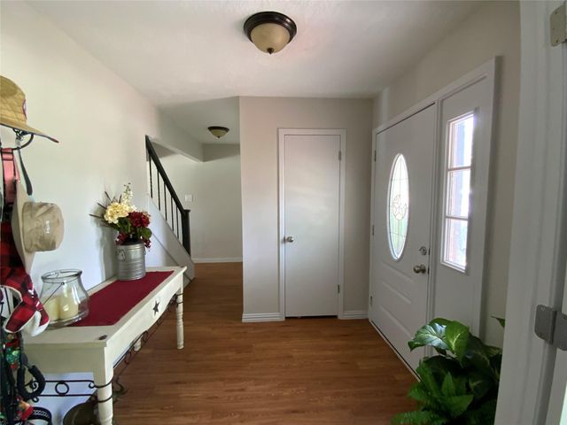 15226 Stradbrook Drive, Houston, TX 77062