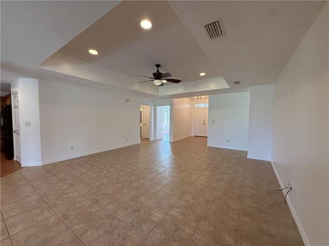 16977 Heartland Circle, Robertsdale, AL 36567