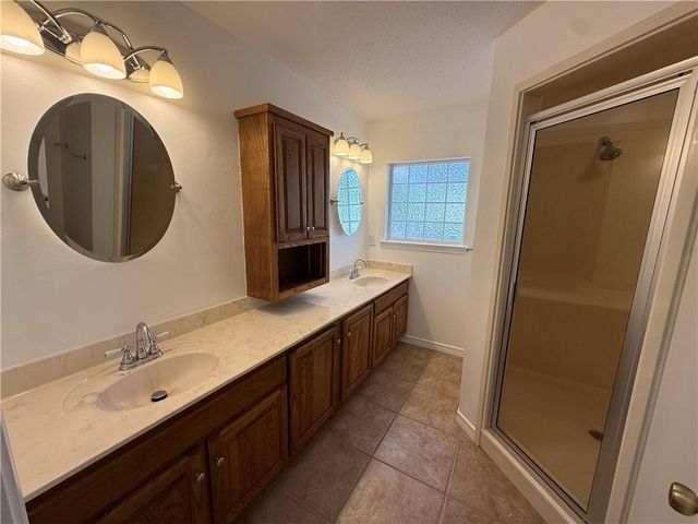 16977 Heartland Circle, Robertsdale, AL 36567