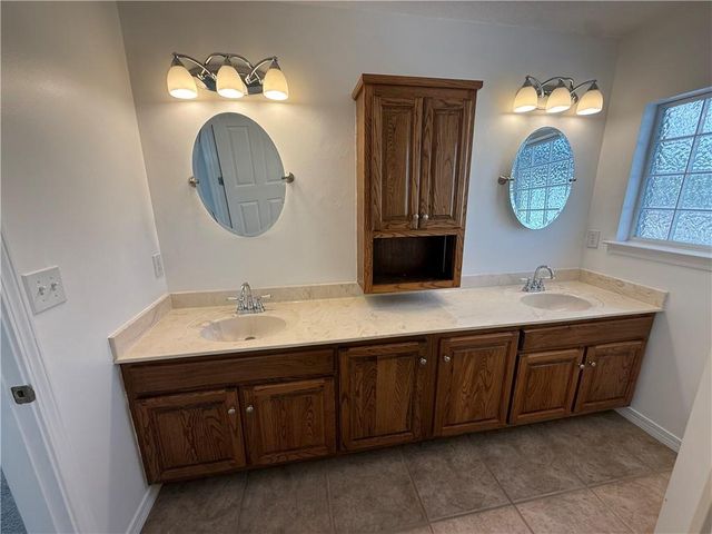 16977 Heartland Circle, Robertsdale, AL 36567