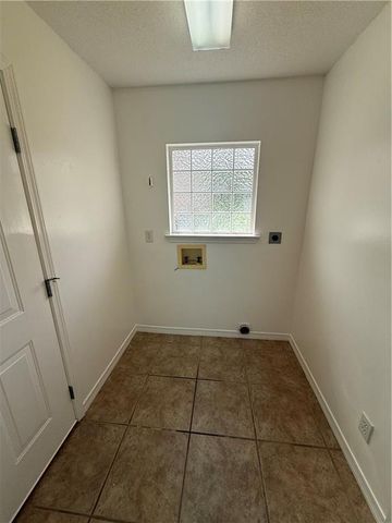 16977 Heartland Circle, Robertsdale, AL 36567