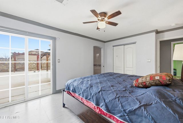 305 De Stefano Lane, Horizon City, TX 79928