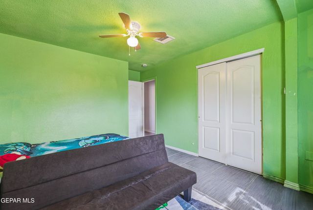 305 De Stefano Lane, Horizon City, TX 79928