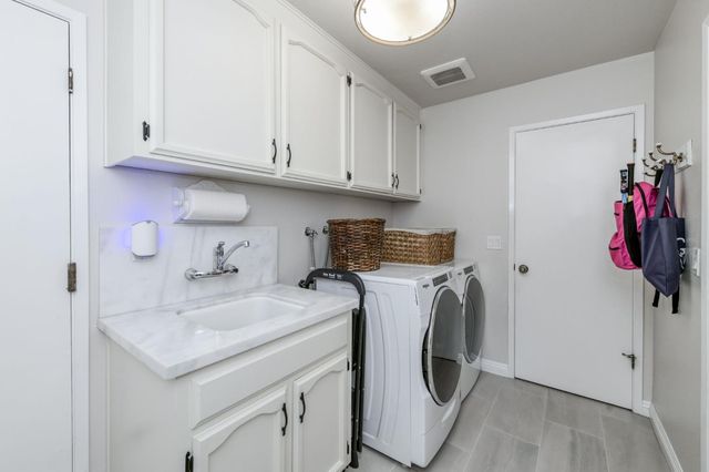 5429 N Pleasant, Fresno, CA 93711