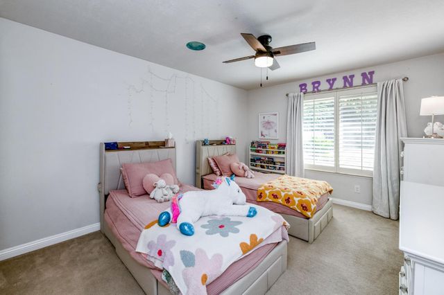 5429 N Pleasant, Fresno, CA 93711