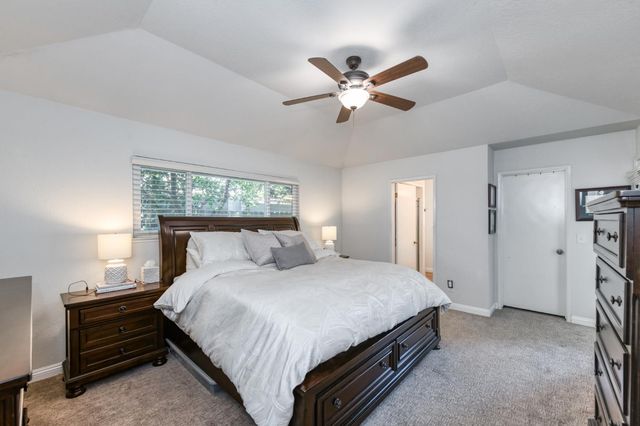 5429 N Pleasant, Fresno, CA 93711