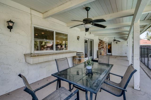 5429 N Pleasant, Fresno, CA 93711