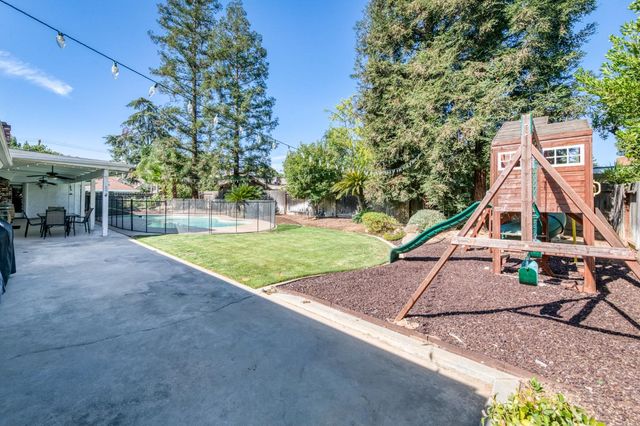 5429 N Pleasant, Fresno, CA 93711