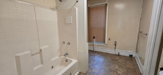 2744 8th Street, Muskegon Heights, MI 49444