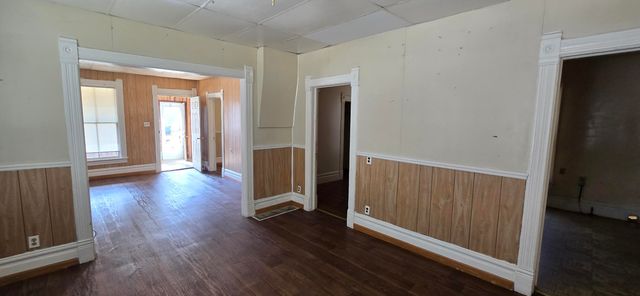 2744 8th Street, Muskegon Heights, MI 49444
