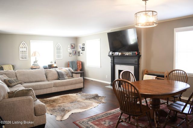 104 Reservoir Rd, Frankfort, KY 40601