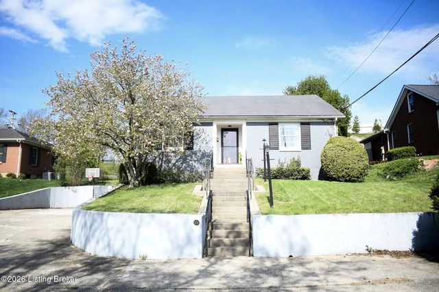 104 Reservoir Rd, Frankfort, KY 40601