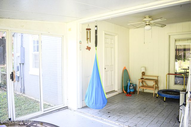 104 Reservoir Rd, Frankfort, KY 40601