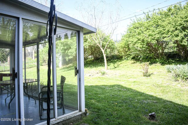 104 Reservoir Rd, Frankfort, KY 40601