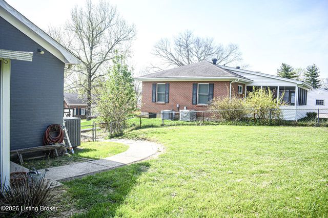 104 Reservoir Rd, Frankfort, KY 40601