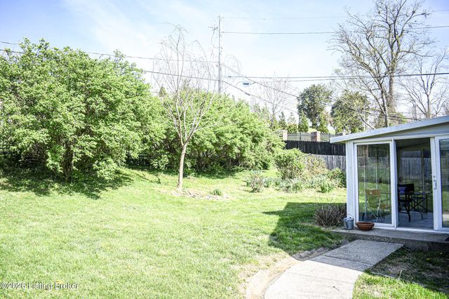 104 Reservoir Rd, Frankfort, KY 40601