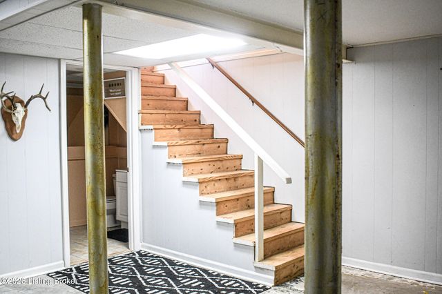 104 Reservoir Rd, Frankfort, KY 40601